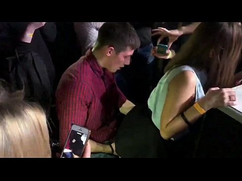 ❤️ ایک روسی نائٹ کلب میں حقیقی جنسی. مقعد اور اندام نہانی میں 18 سالہ روسی لڑکی نائٹ کلب میں چدائی ☑  ہم پر  ❌️❤